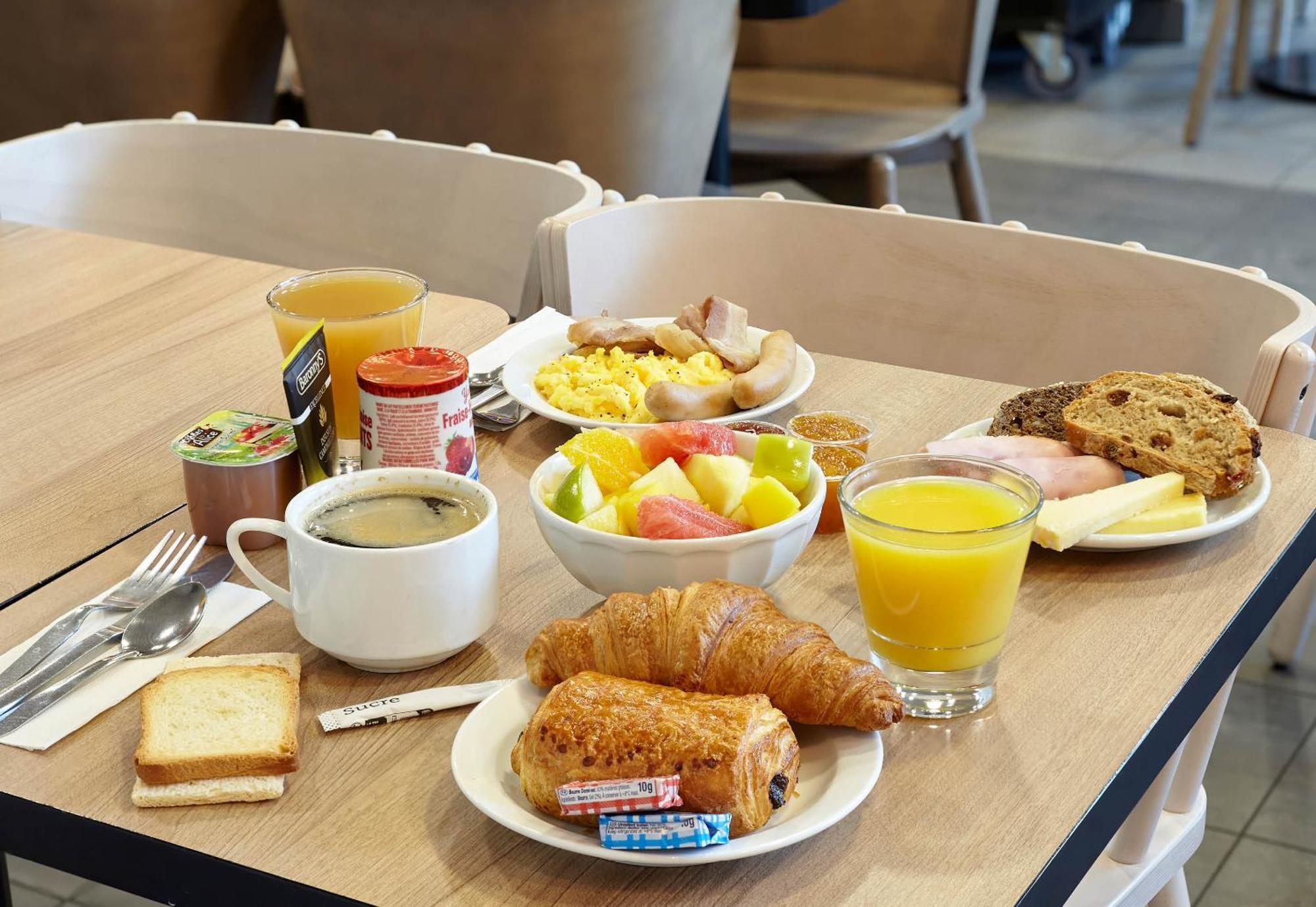 B&B Hotel Paris Saint-Denis Pleyel Eksteriør billede