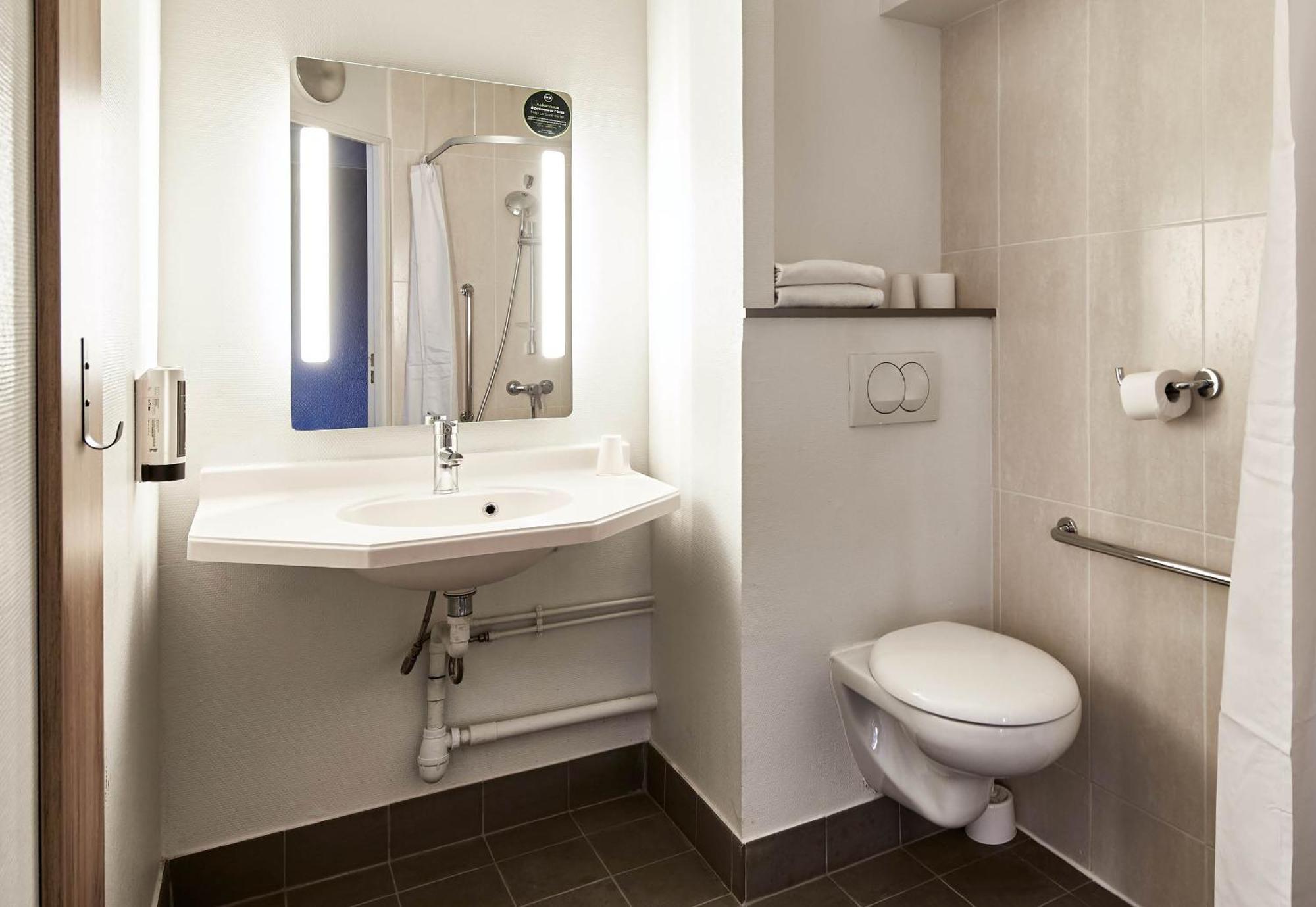 B&B Hotel Paris Saint-Denis Pleyel Eksteriør billede
